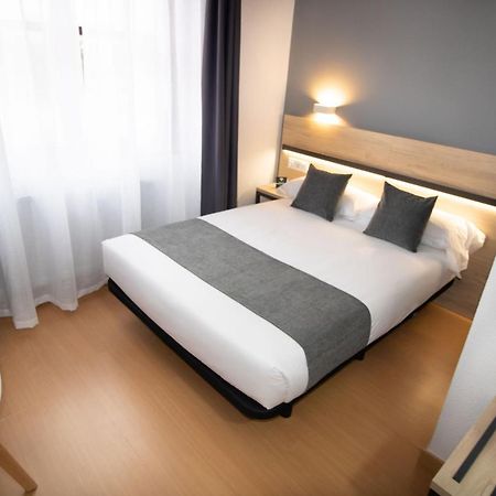Alda Puerto Seco Hotel Burgo Екстериор снимка