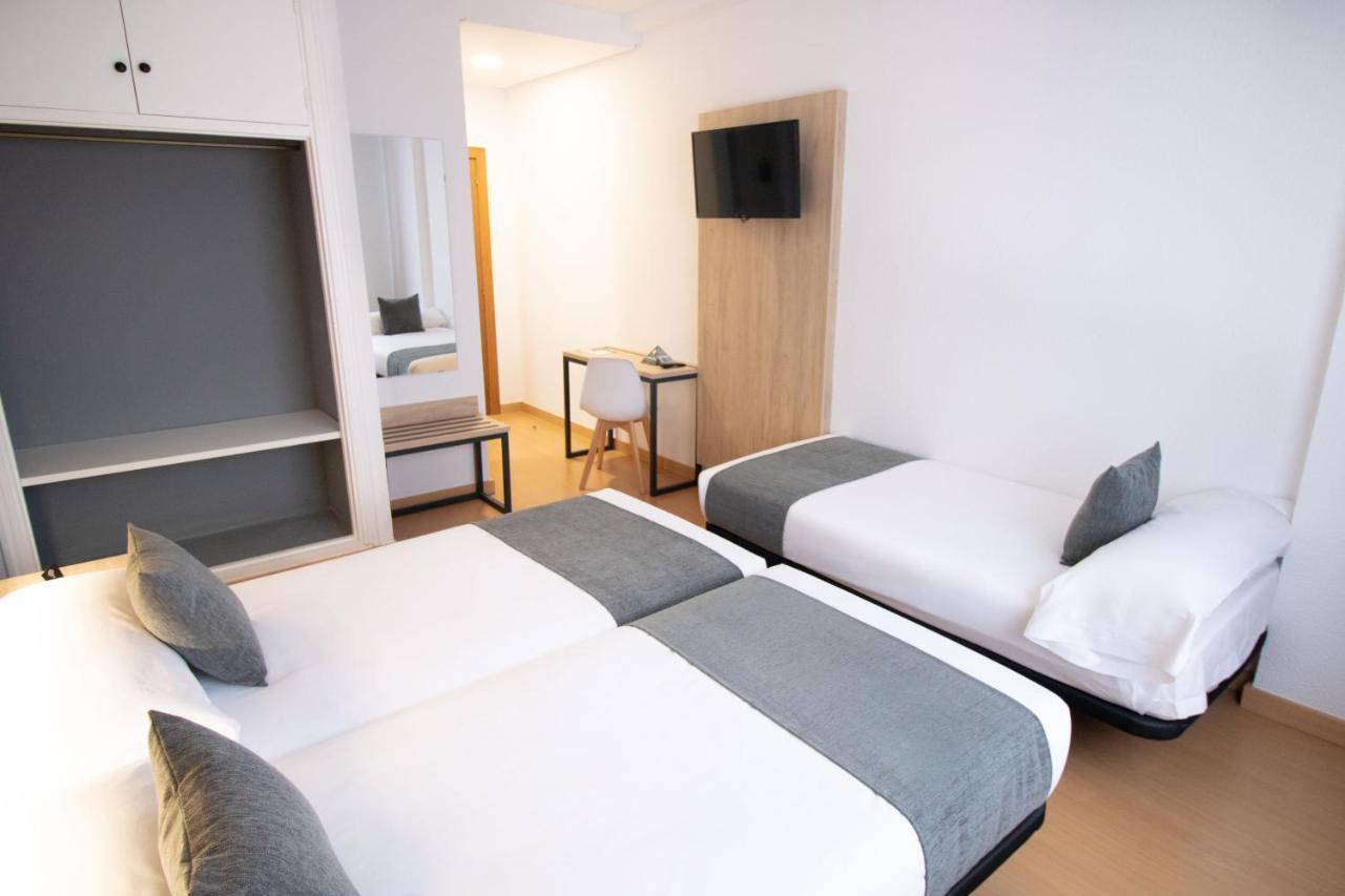 Alda Puerto Seco Hotel Burgo Екстериор снимка