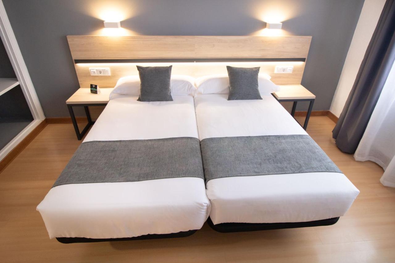 Alda Puerto Seco Hotel Burgo Екстериор снимка