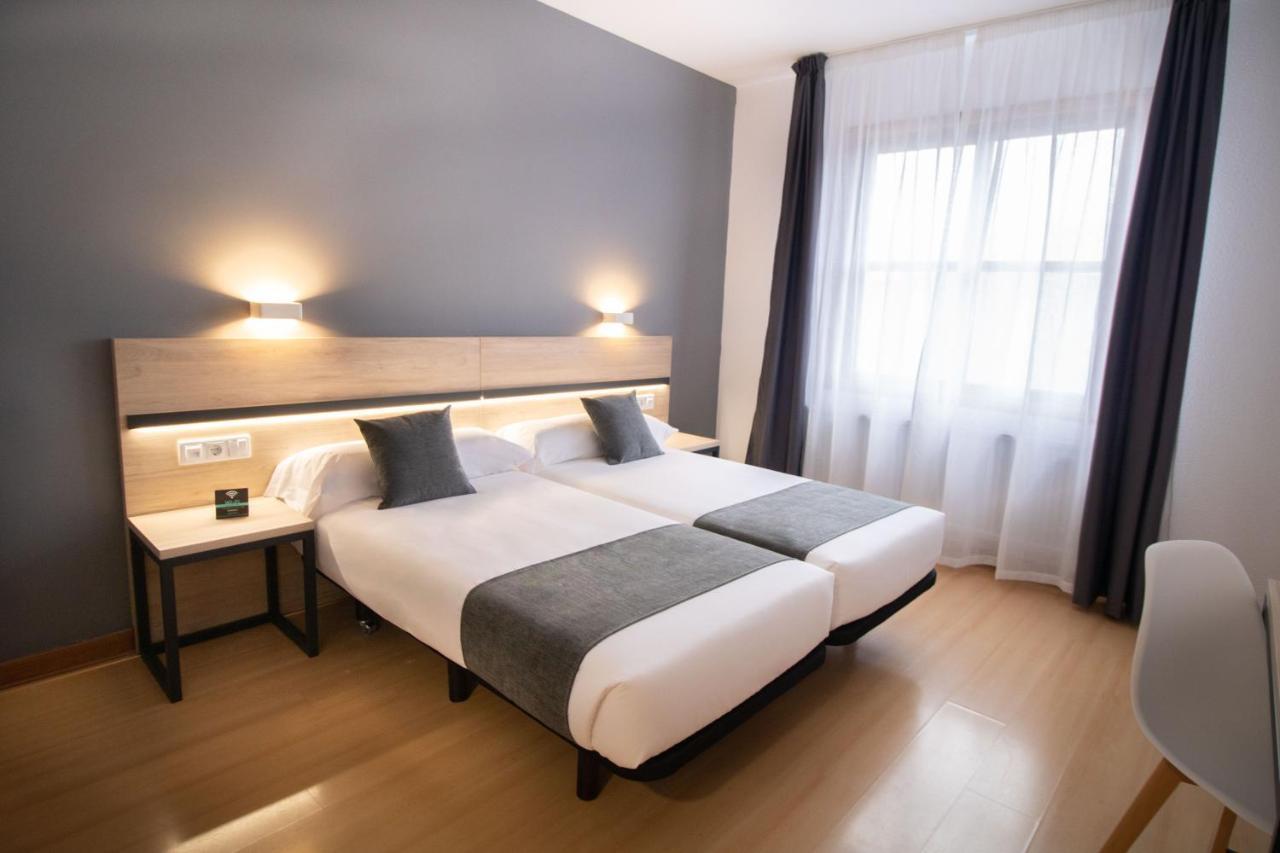 Alda Puerto Seco Hotel Burgo Екстериор снимка