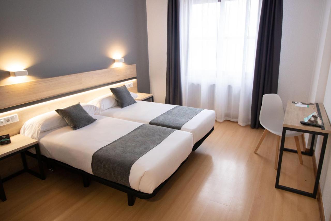 Alda Puerto Seco Hotel Burgo Екстериор снимка